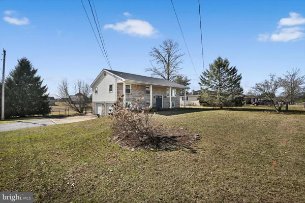 $250,000 | 2401 Belair Drive, Dover, PA 17315