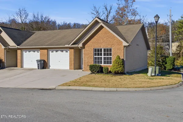 $254,900 | 3513 Valley Stream Way, Knoxville, TN 37917