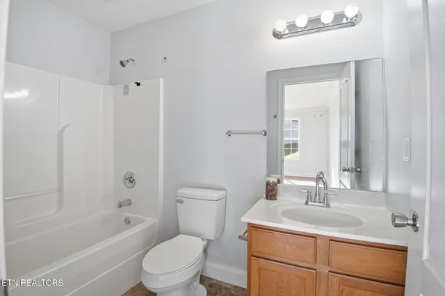 $259,900 | 3513 Valley Stream Way, Knoxville, TN 37917