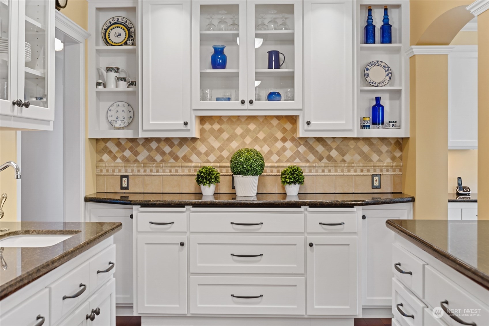 7828 192nd Place Southwest Edmonds, WA 98026 - Photo 12 of 40 Gallery Image 12