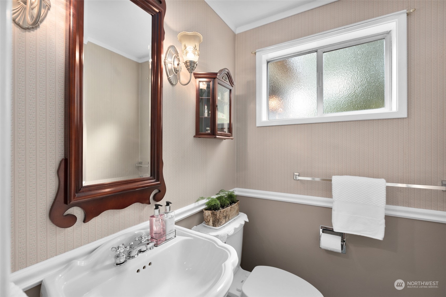 7828 192nd Place Southwest Edmonds, WA 98026 - Photo 23 of 40 Gallery Image 23