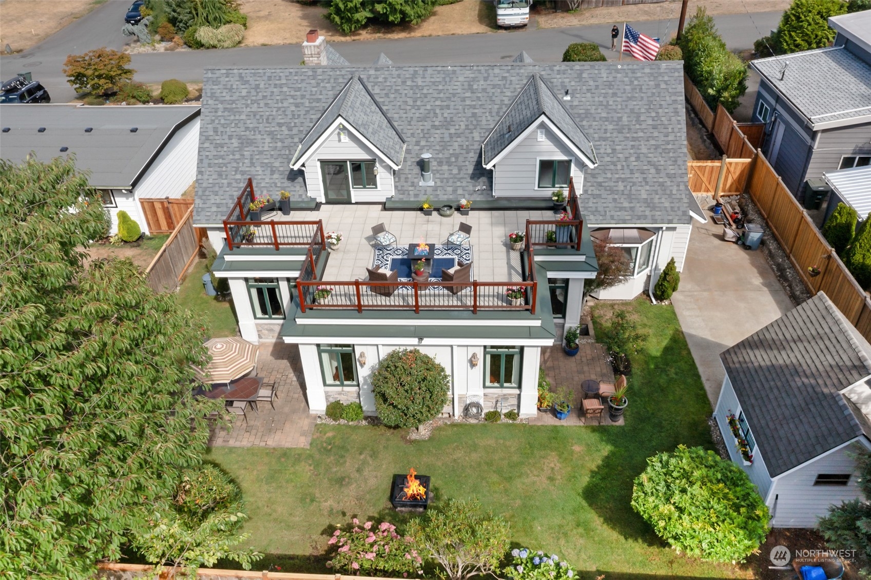 7828 192nd Place Southwest Edmonds, WA 98026 - Photo 3 of 40 Gallery Image 3
