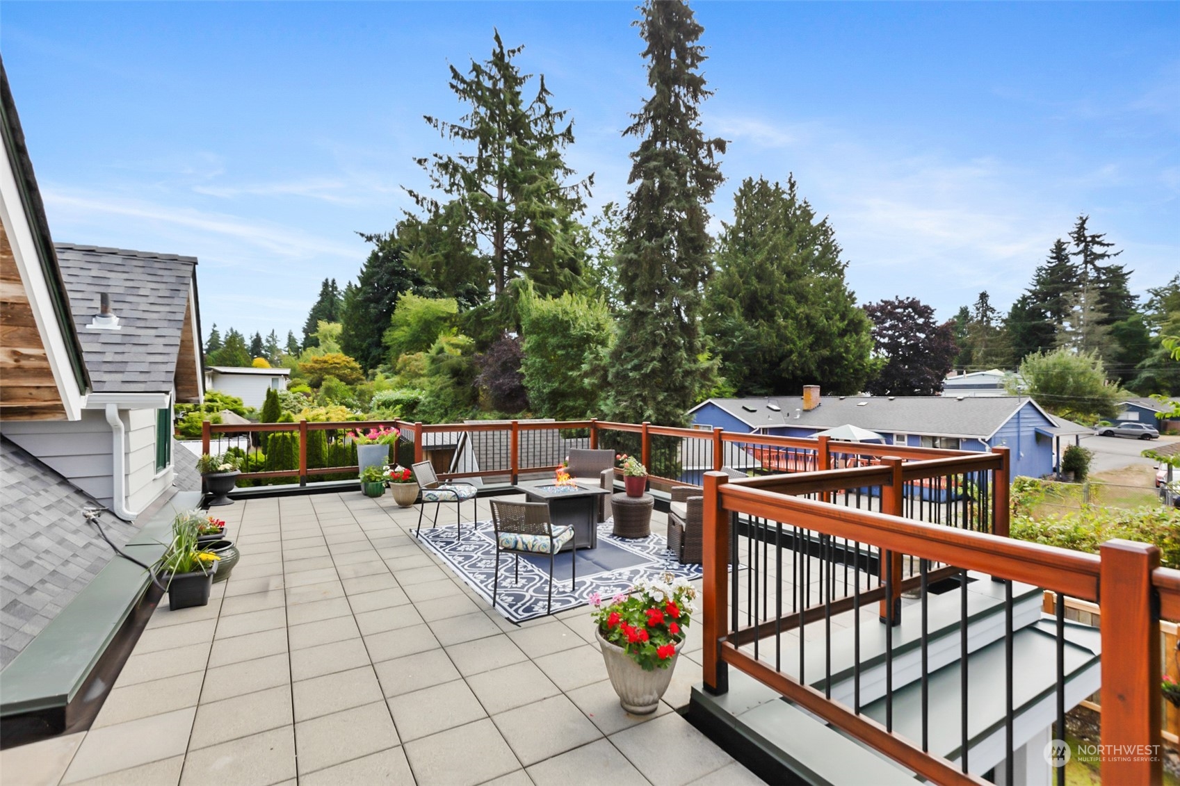 7828 192nd Place Southwest Edmonds, WA 98026 - Photo 4 of 40 Gallery Image 4