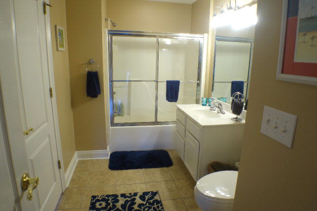 26050 Marina Road, Unit 8 Orange Beach, AL 36561 - Photo 26 of 38 Guest Bath 1