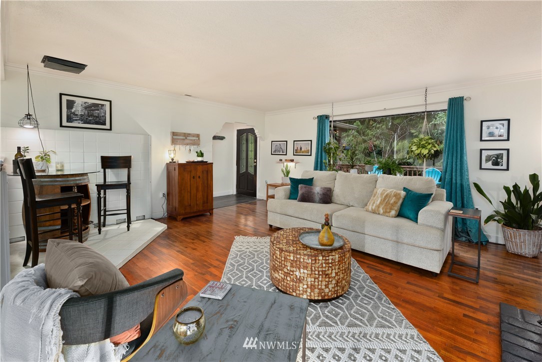 19044 Southeast 161st Street Renton, WA 98058 - Photo 10 of 40 Gallery Image 10