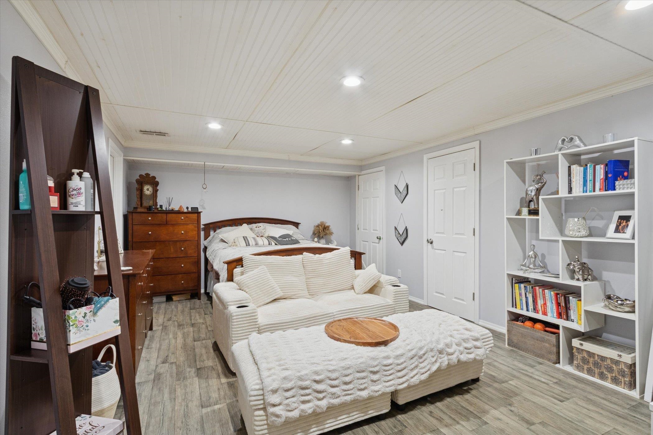 549 Bayfield Road Rockton, IL 61073 - Photo 32 of 47 a bedroom with furniture and a book shelf