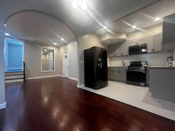 $3,600 | 633 37th Street, Unit 1, Union City, NJ 07087