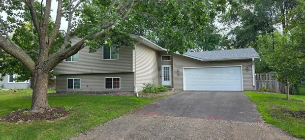 $365,000 | 709 74th Avenue North, Brooklyn Park, MN 55444