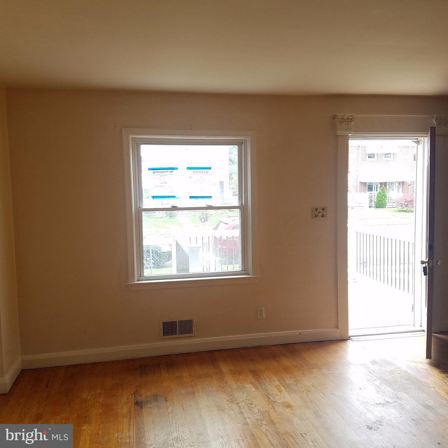 319 Grovethorn Road Baltimore, MD 21220 - Photo 4 of 12 Interior (General)