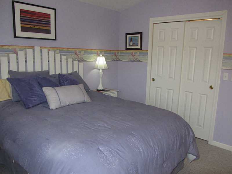 660 Point Judith Road, Unit B1 Narragansett, RI 02882 - Photo 14 of 25 Master Bedroom.