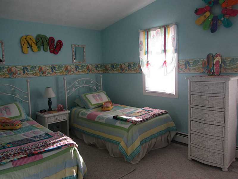 660 Point Judith Road, Unit B1 Narragansett, RI 02882 - Photo 18 of 25 Bedroom.