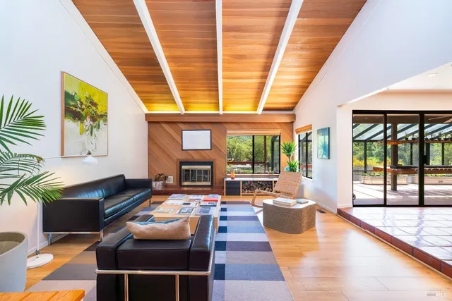 $1,950,000 | 2200 McNab Ranch Road, Ukiah, CA 95482