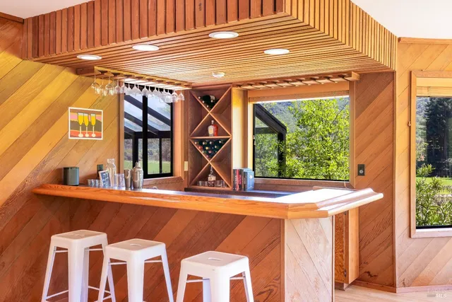 $1,950,000 | 2200 McNab Ranch Road, Ukiah, CA 95482