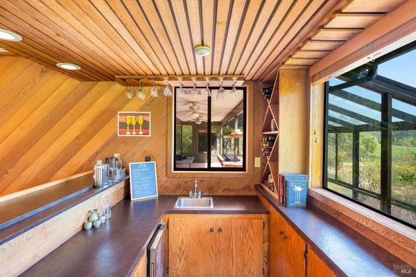 $1,950,000 | 2200 McNab Ranch Road, Ukiah, CA 95482