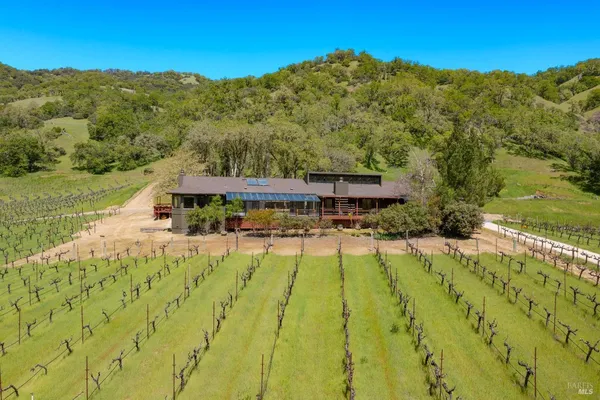 $1,950,000 | 2200 McNab Ranch Road, Ukiah, CA 95482
