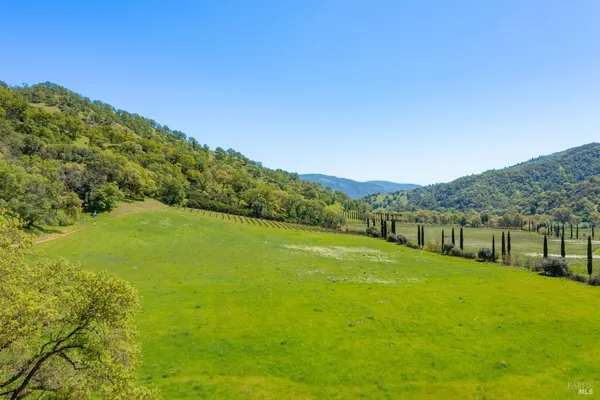 $1,950,000 | 2200 McNab Ranch Road, Ukiah, CA 95482