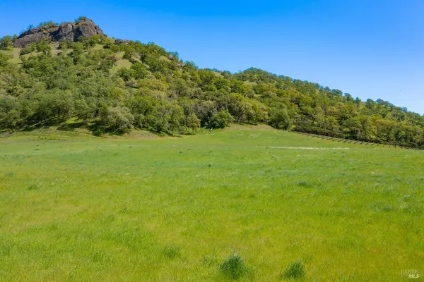 $1,950,000 | 2200 McNab Ranch Road, Ukiah, CA 95482