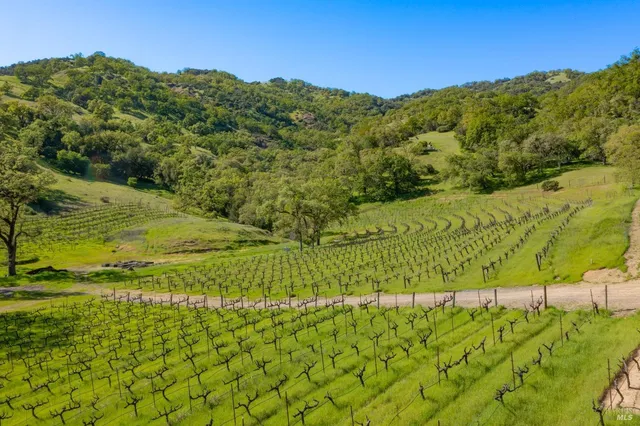 $1,950,000 | 2200 McNab Ranch Road, Ukiah, CA 95482