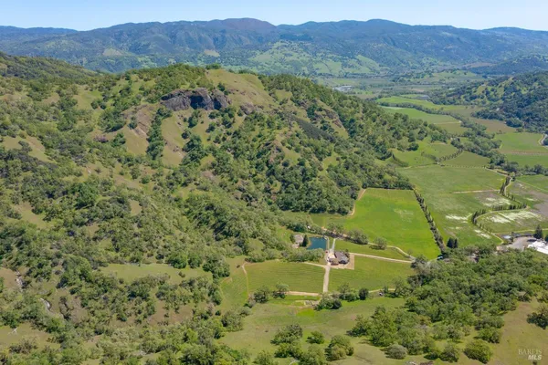 $1,950,000 | 2200 McNab Ranch Road, Ukiah, CA 95482