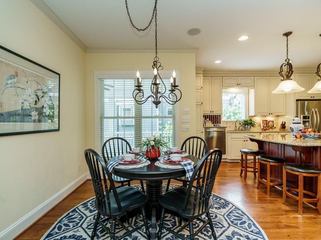 Breakfast Room