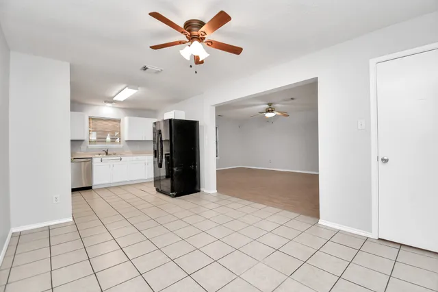 $2,200 | 3919 Rolling Springs Lane, Katy, TX 77449