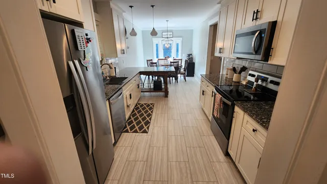 $2,195 | 546 Carolina Oaks Avenue, Smithfield, NC 27577