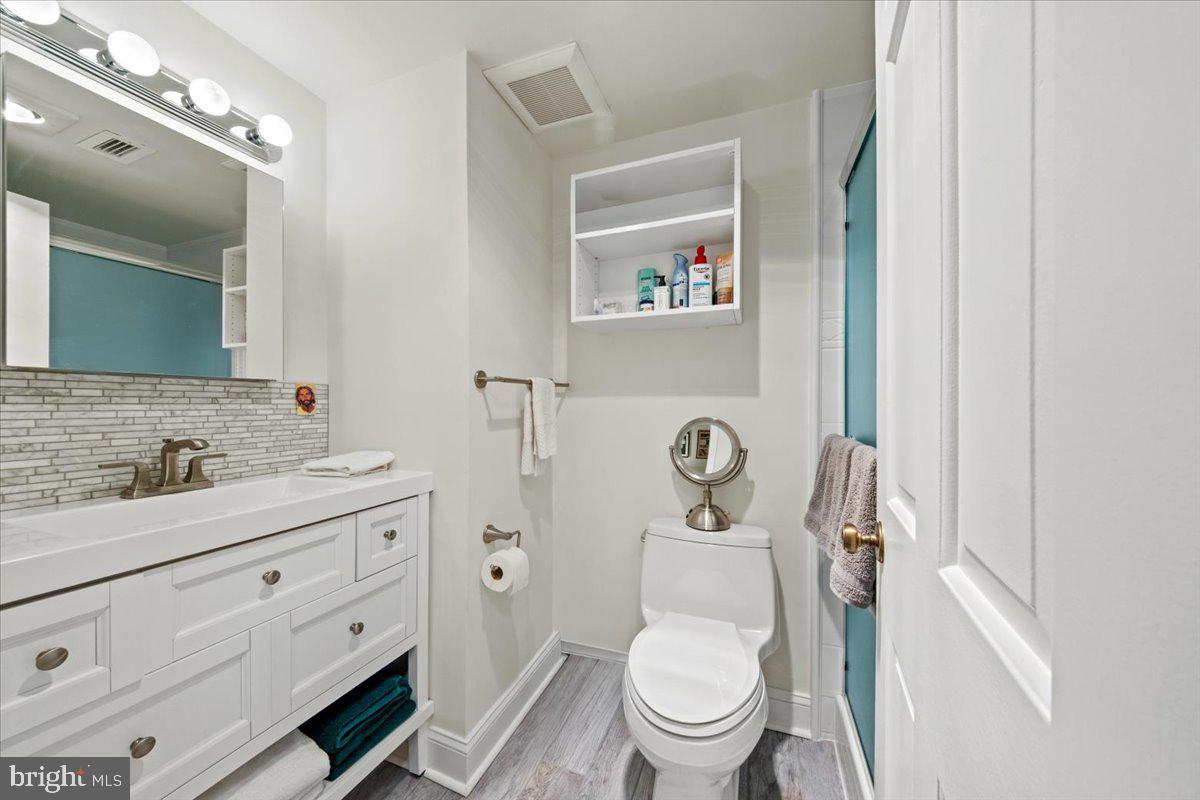 215 Haddonfield Cmns Haddonfield, NJ 08033 - Photo 19 of 37