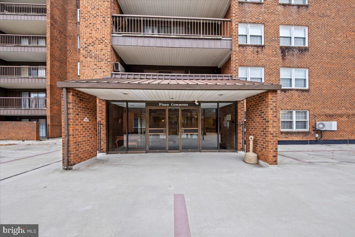 215 Haddonfield Cmns Haddonfield, NJ 08033 - Photo 2 of 37