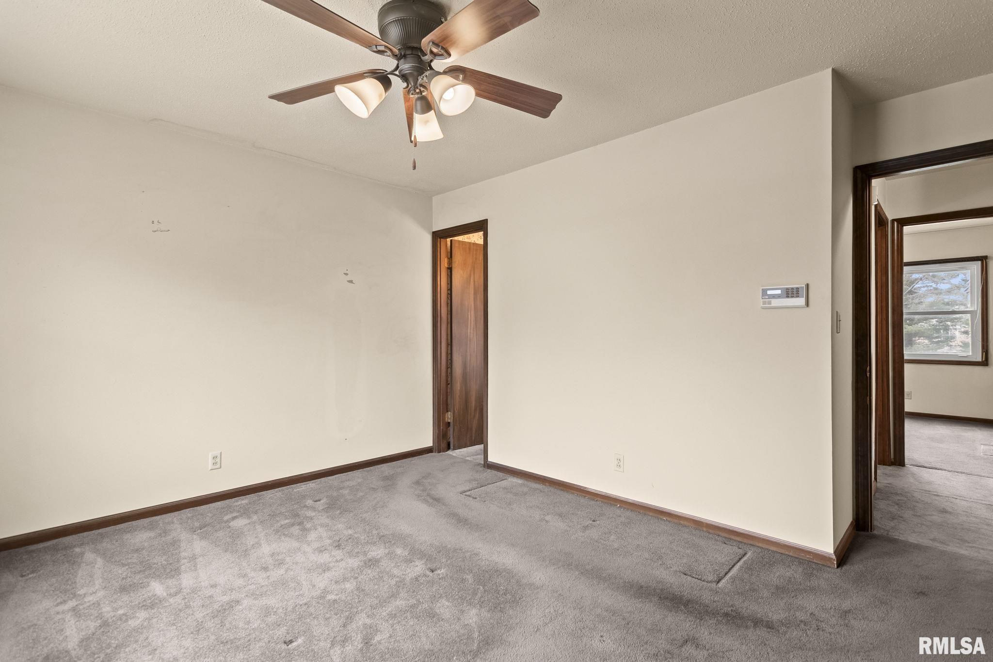 205 Pakey Road Springfield, IL 62712 - Photo 18 of 40