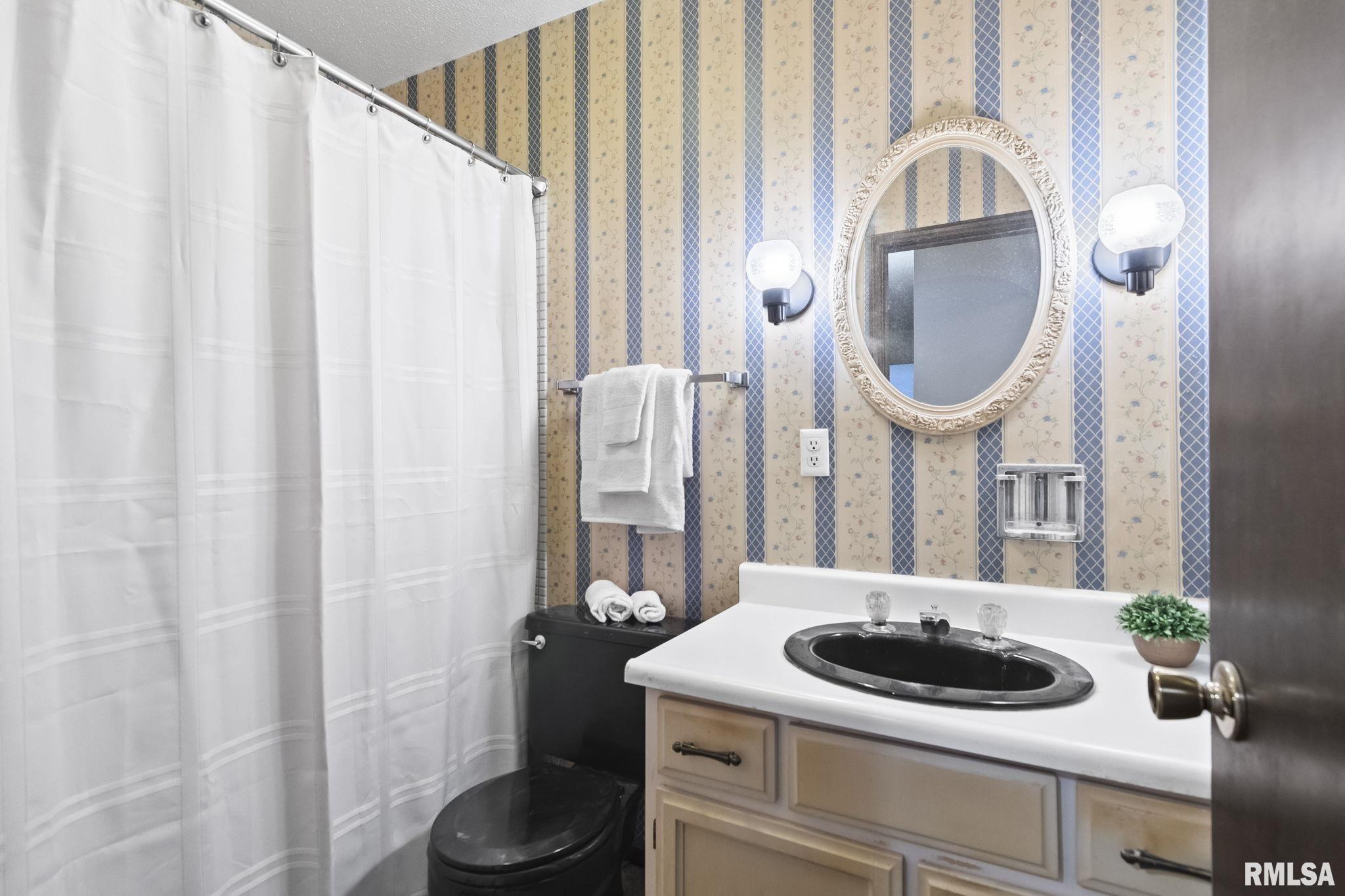205 Pakey Road Springfield, IL 62712 - Photo 23 of 40