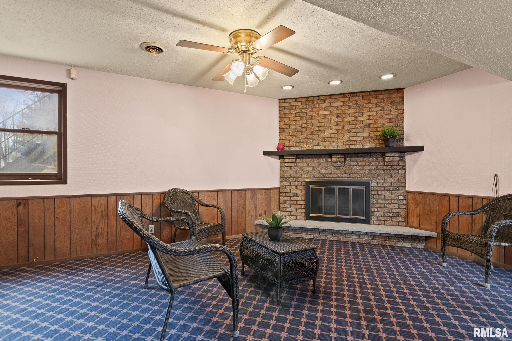 205 Pakey Road Springfield, IL 62712 - Photo 32 of 40