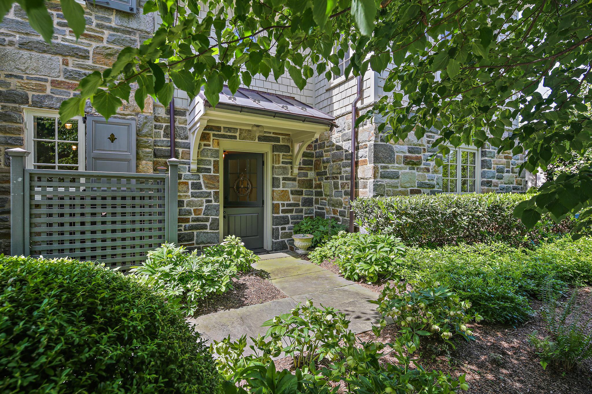 900 Army Road Baltimore, MD 21204 - Photo 49 of 99 2nd entry door from side parking area