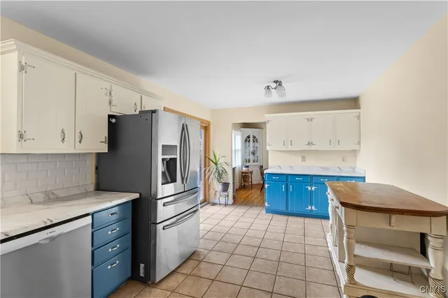 $359,900 | 37 Janet Terrace, New Hartford, NY 13413