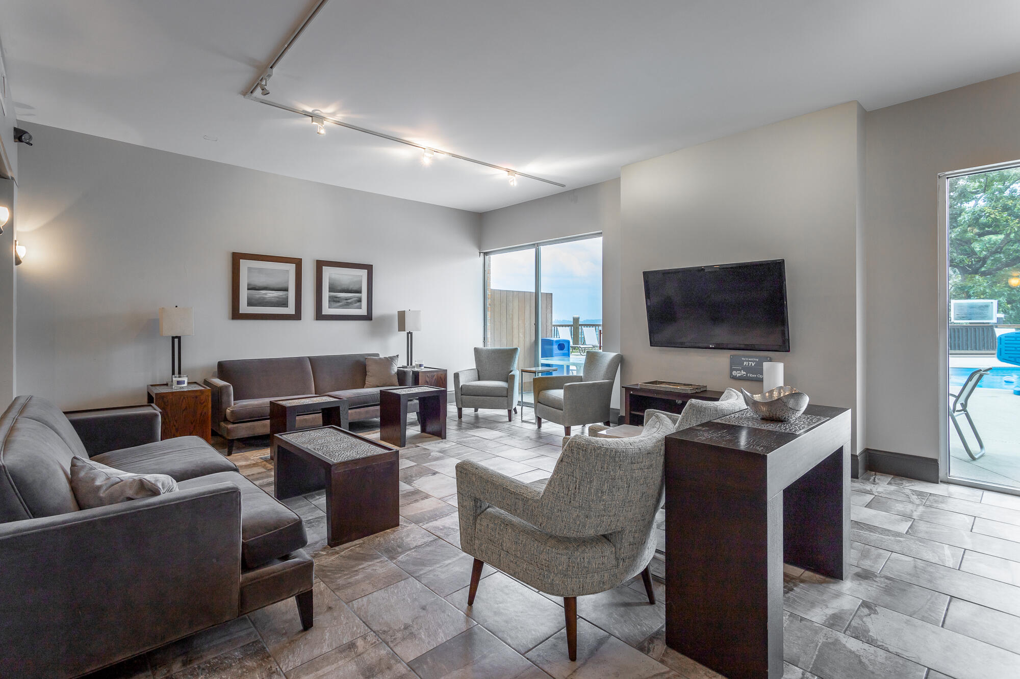 1131 Stringers Ridge Road, Unit 14E Chattanooga, TN 37405 - Photo 31 of 62 1131 Stringers Ridge Road Unit 14 E HD-8