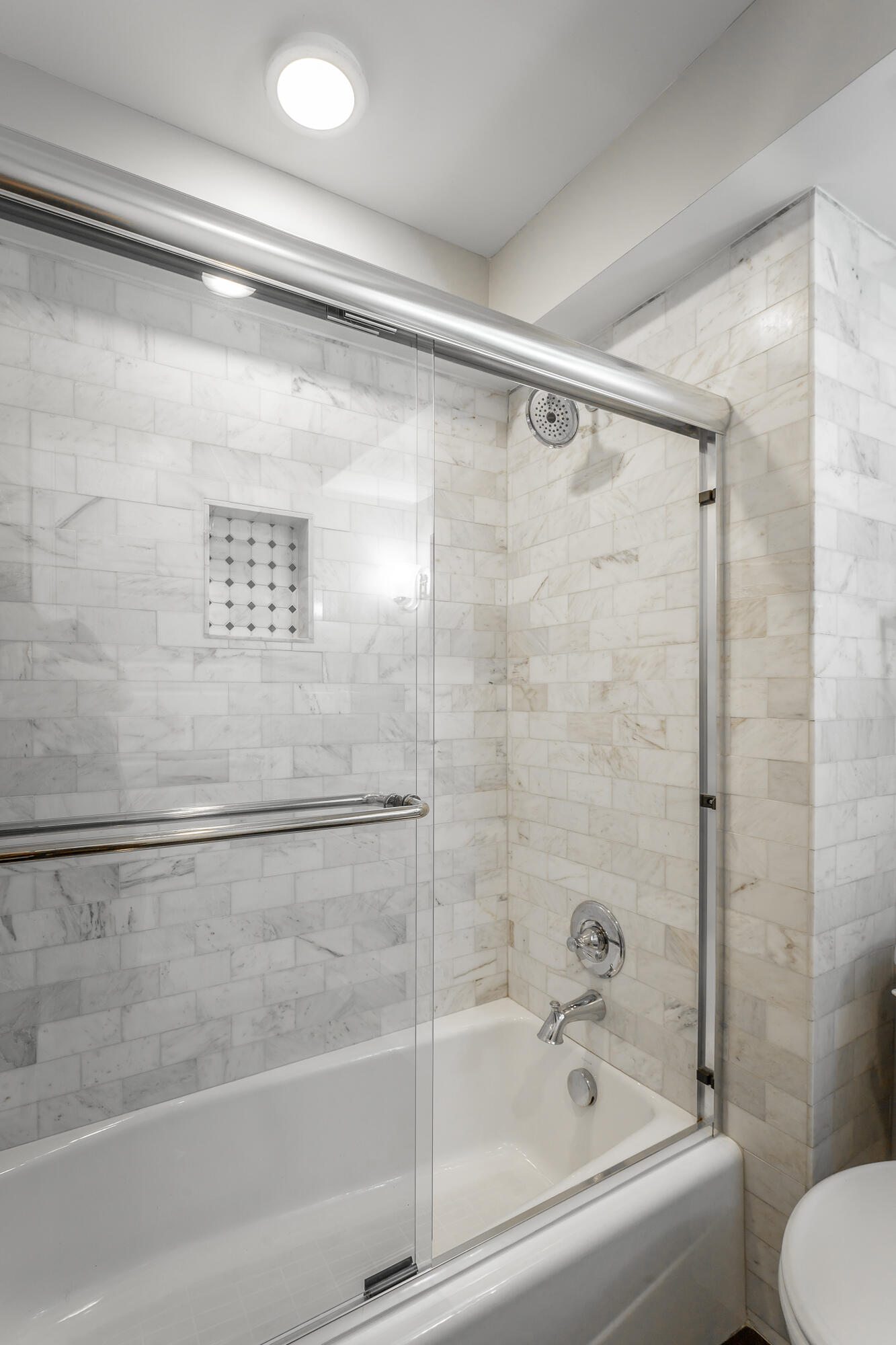 1131 Stringers Ridge Road, Unit 14E Chattanooga, TN 37405 - Photo 42 of 62 1131 Stringers Ridge Road Unit 14 E HD-4