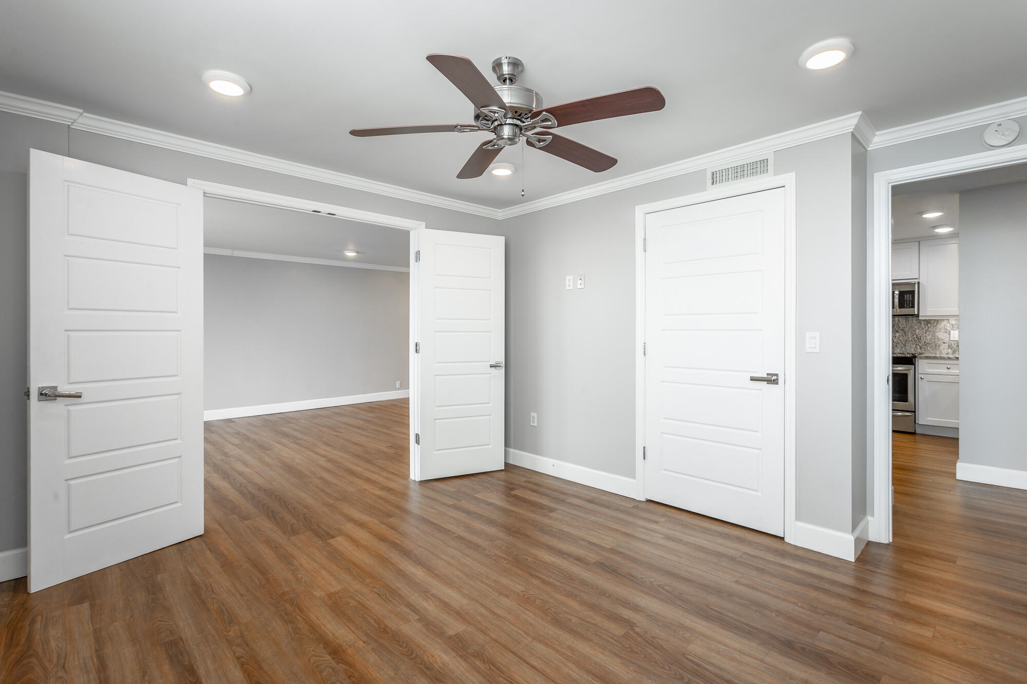 1131 Stringers Ridge Road, Unit 14E Chattanooga, TN 37405 - Photo 8 of 62 1131 Stringers Ridge Road Unit 14 E HD-3