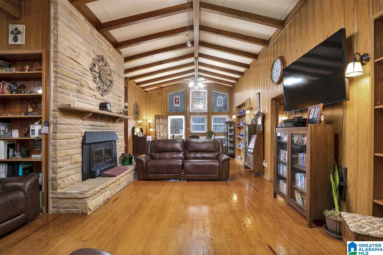 282 Lakeshore Lane Oneonta, AL 35121 - Photo 18 of 46