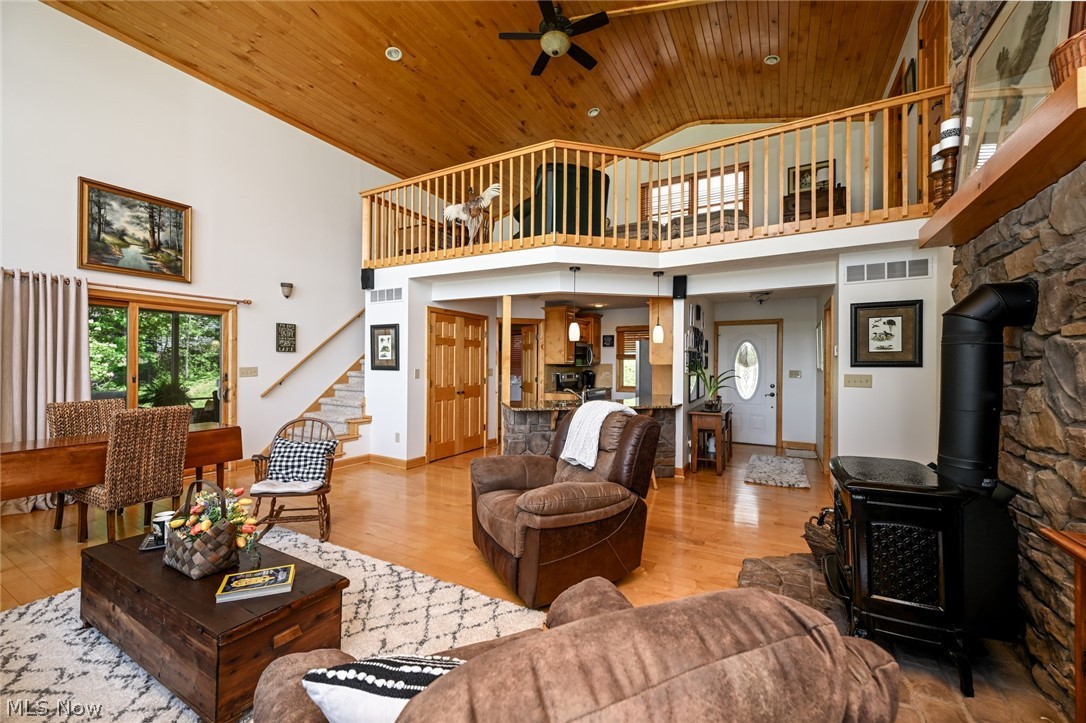 2873 Lodge Road Southwest Sherrodsville, OH 44675 - Photo 18 of 50 One more angle of the great room
