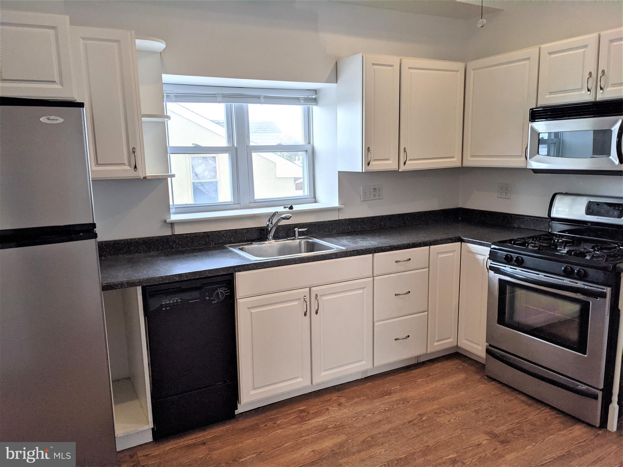 7105 Ridge Avenue, Unit 3 Philadelphia, PA 19128 - Photo 4 of 10