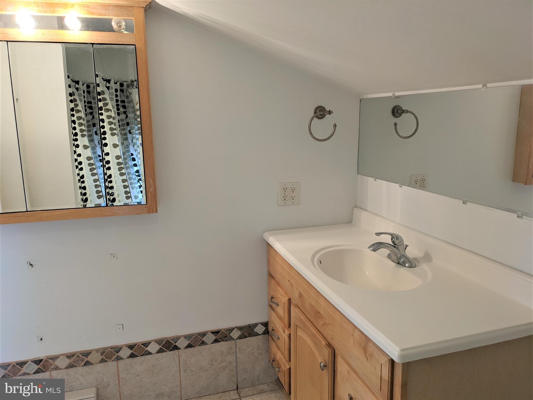 7105 Ridge Avenue, Unit 3 Philadelphia, PA 19128 - Photo 7 of 10