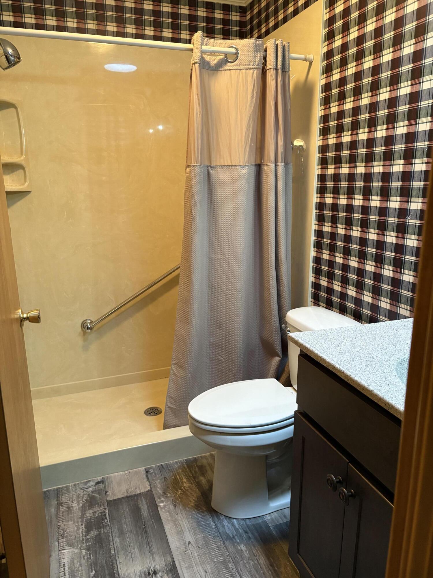 609 Almond Street Southwest De Motte, IN 46310 - Photo 11 of 15 1500x2000