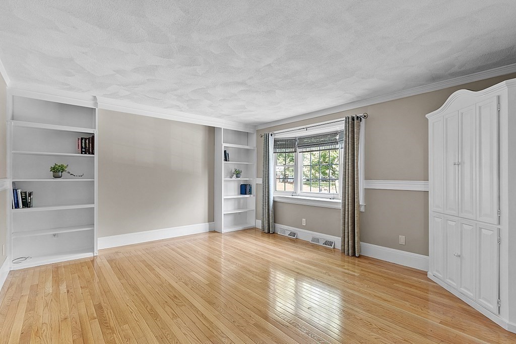 24 Jefferson Road Methuen, MA 01844 - Photo 12 of 40 Gallery Image 12