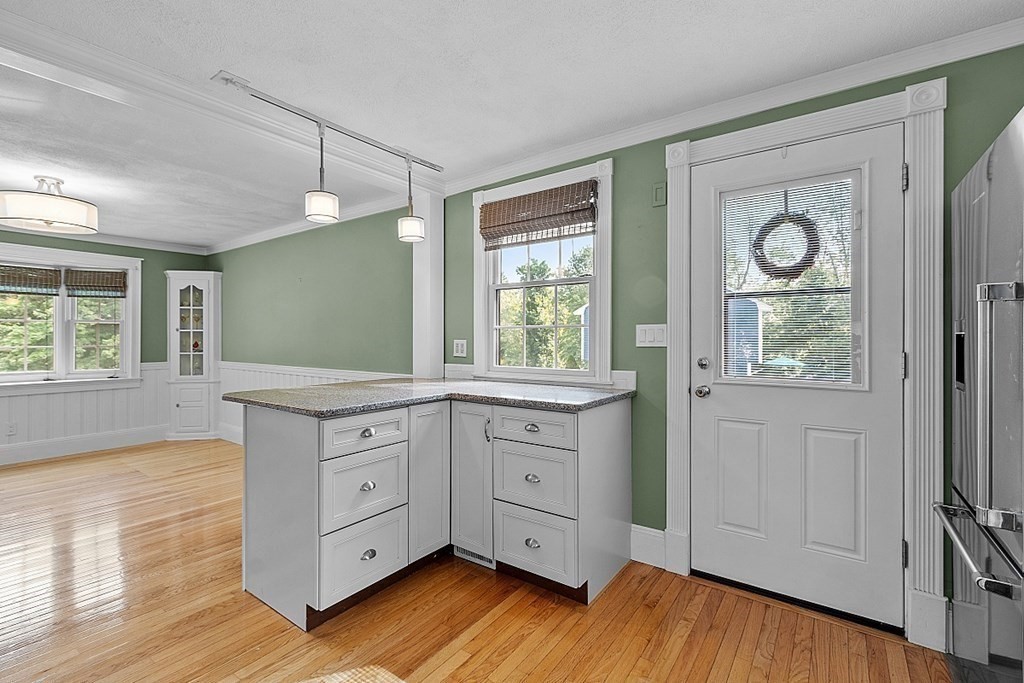 24 Jefferson Road Methuen, MA 01844 - Photo 6 of 40 Gallery Image 6