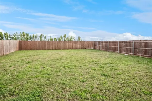 $250,000 | 1934 Duskwood Drive, Lancaster, TX 75146