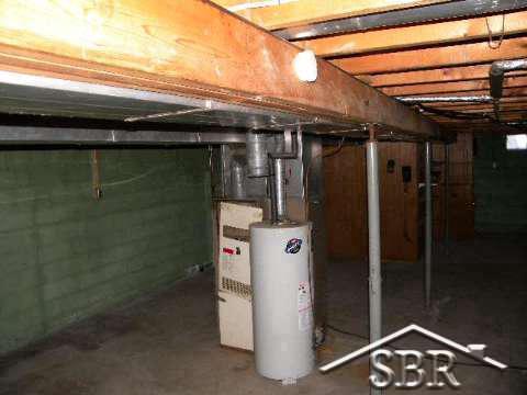 7605 Clark Road Unionville, MI 48767 - Photo 4 of 15 20063804-3.JPG