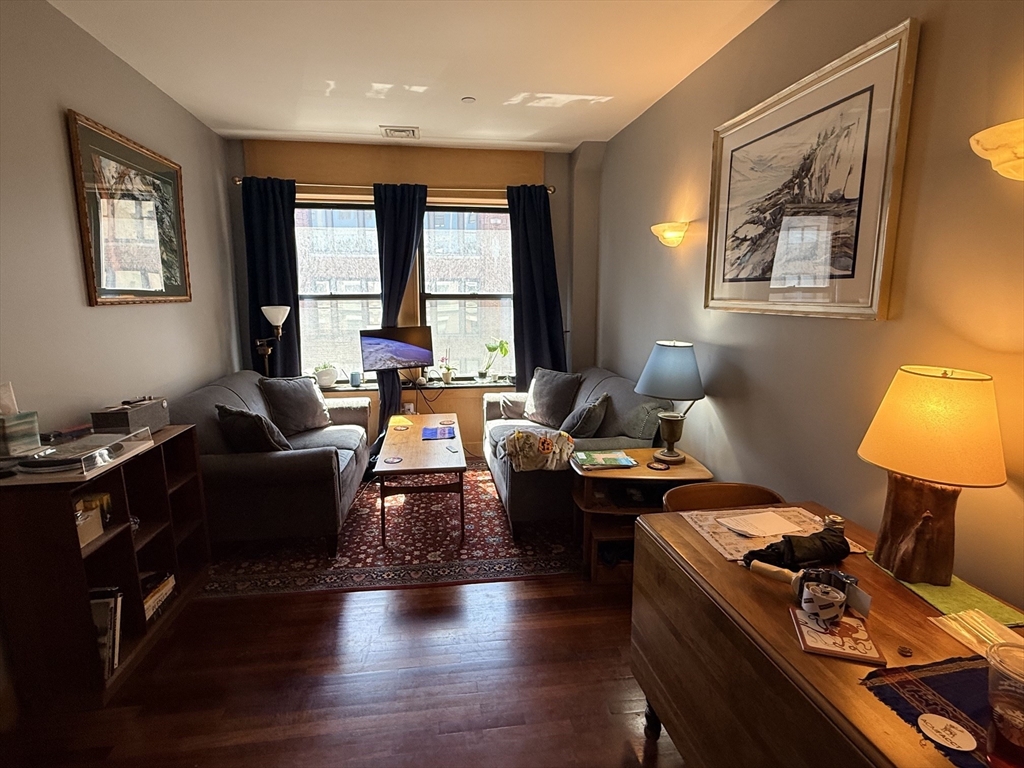 42 Beach Street, Unit 8B Boston, MA 02111 - Photo 4 of 28