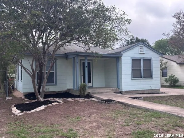 $1,475 | 2607 West Craig Place, San Antonio, TX 78228