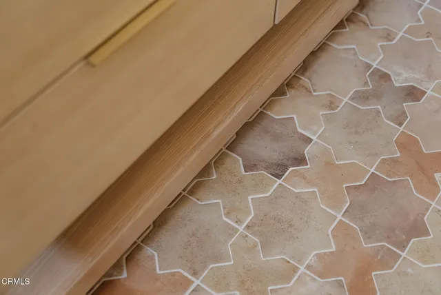 $1,198,000 | 4822 6th Avenue, Los Angeles, CA 90043