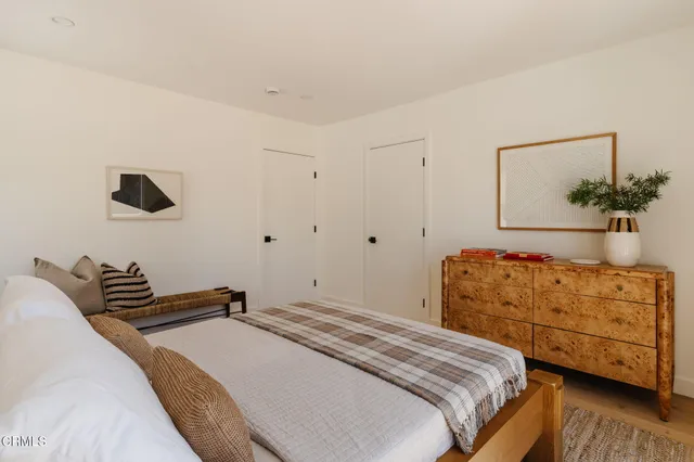 $1,198,000 | 4822 6th Avenue, Los Angeles, CA 90043