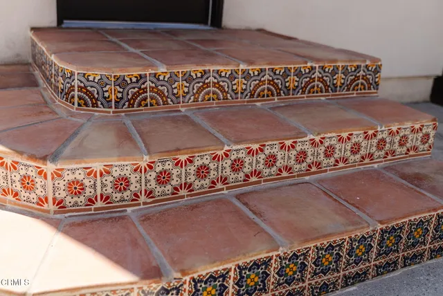 $1,198,000 | 4822 6th Avenue, Los Angeles, CA 90043